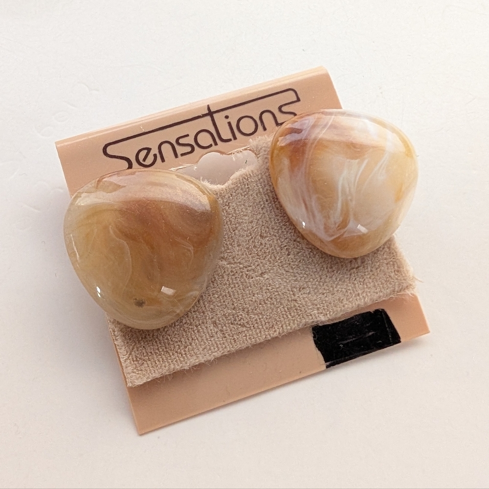 Vintage Sensations Retro Swirled Marbled Acrylic Triangular Post Earrings NWT